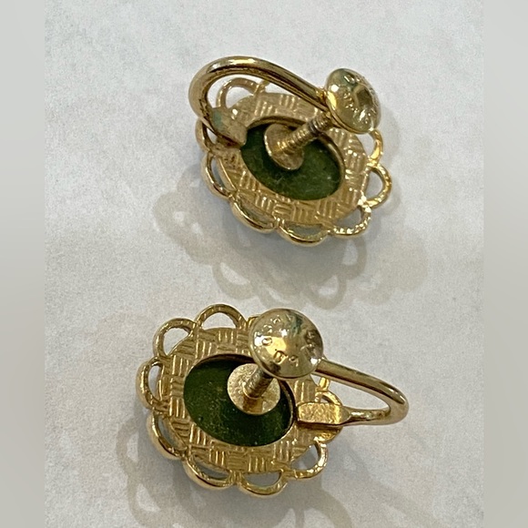 Vintage 14k gf gold filled Oval cabochon jade screwback earrings 1960s - Picture 12 of 14
